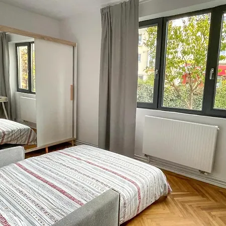 Flh - Nana's Apartment